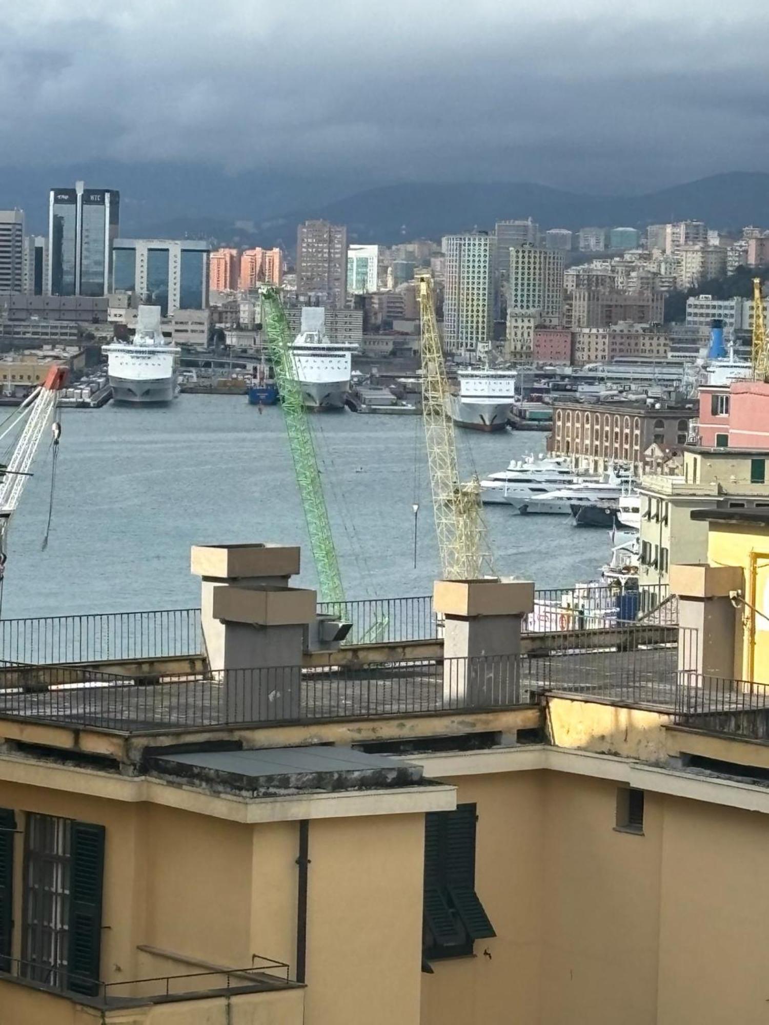 Appartement Luxury Basilica & Sea View 35 - Genovainrelax *